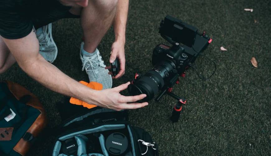 色彩心理学×动态美学，七星区产品视频拍摄公司唤醒感官冲击力